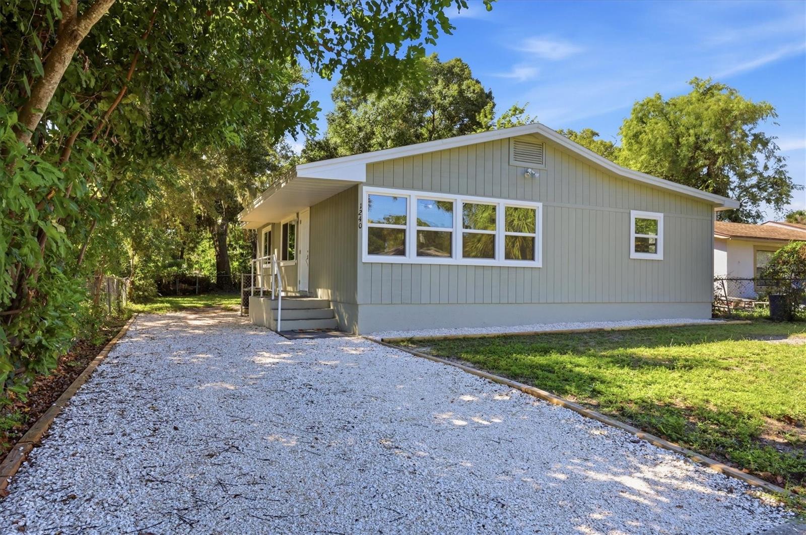 1240 HIGHLAND ST - Photo 1