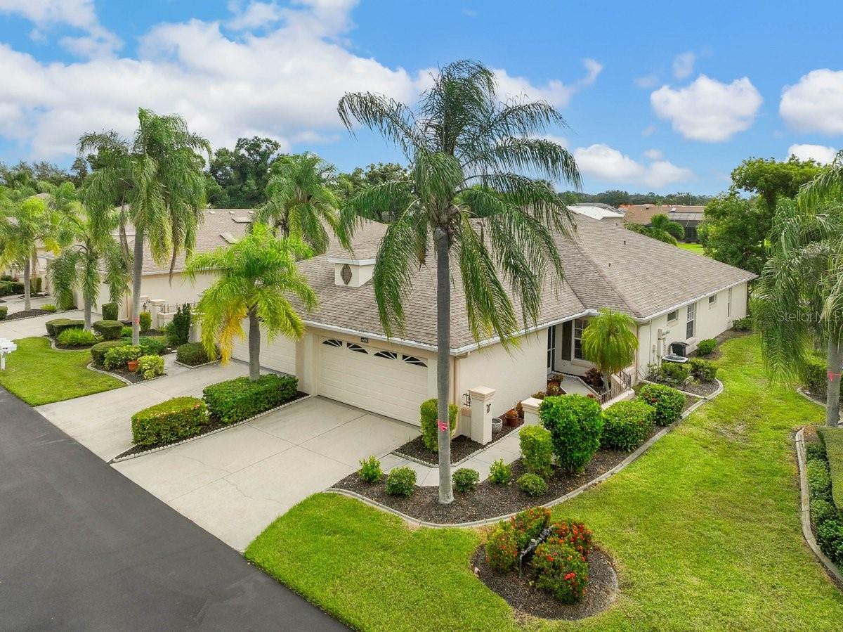 4238 CADDIE DR E - Photo 1