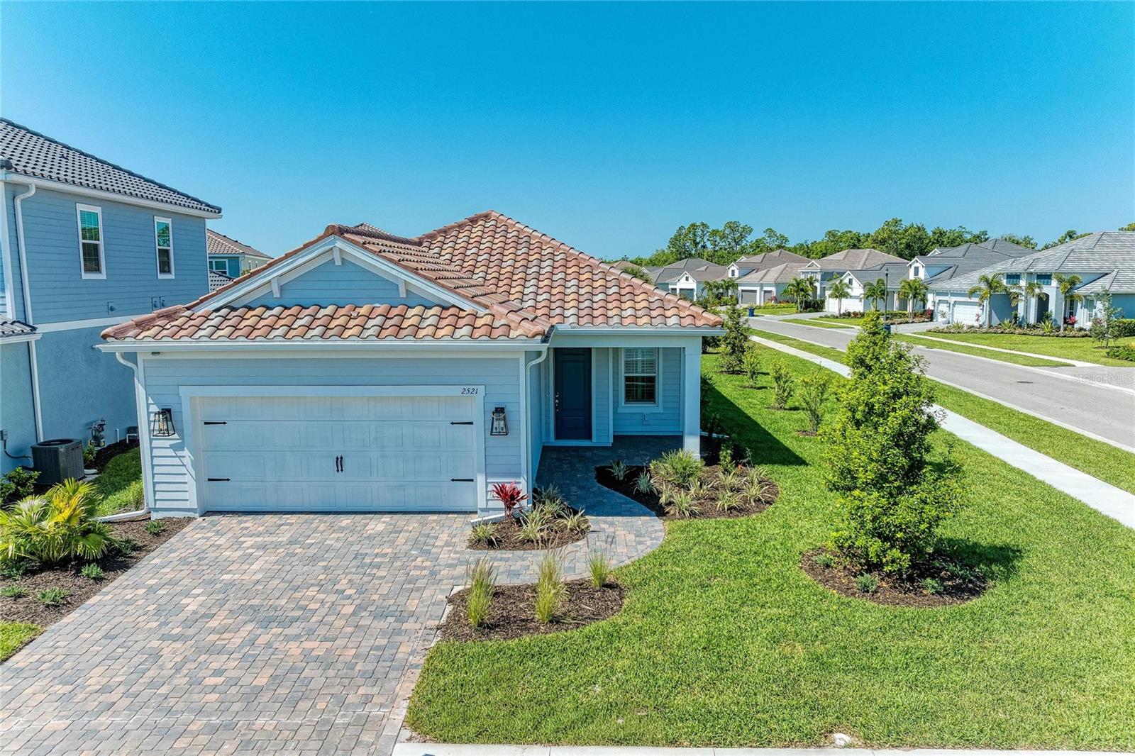 2521 STAR APPLE WAY - Photo 1