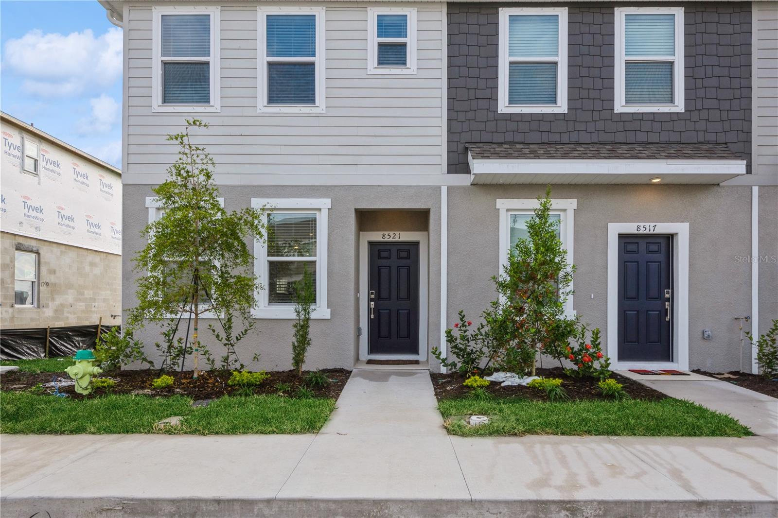 8521 DAYBREAK ST - Photo 1