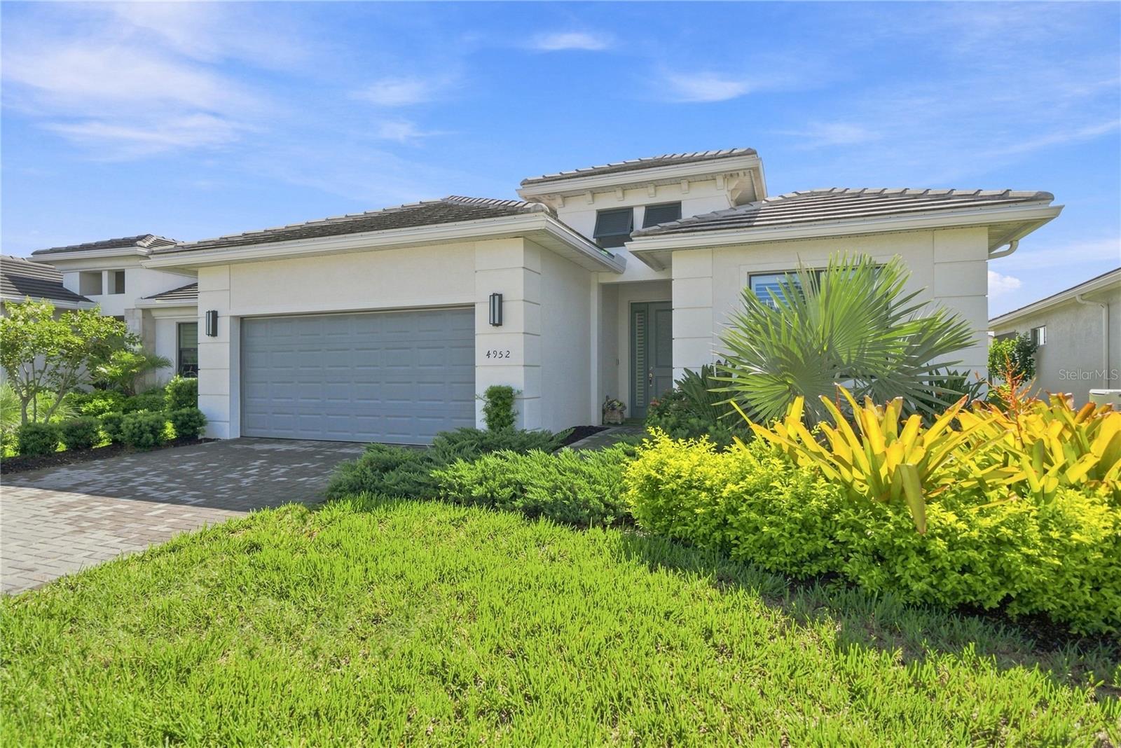 4952 FAIRHOPE CIR - Photo 1