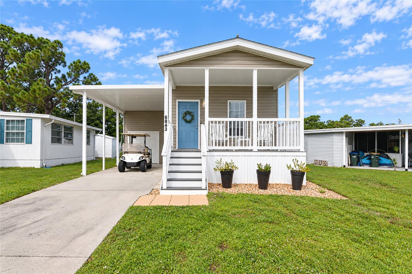 6843 HIKINA DR - Photo 1