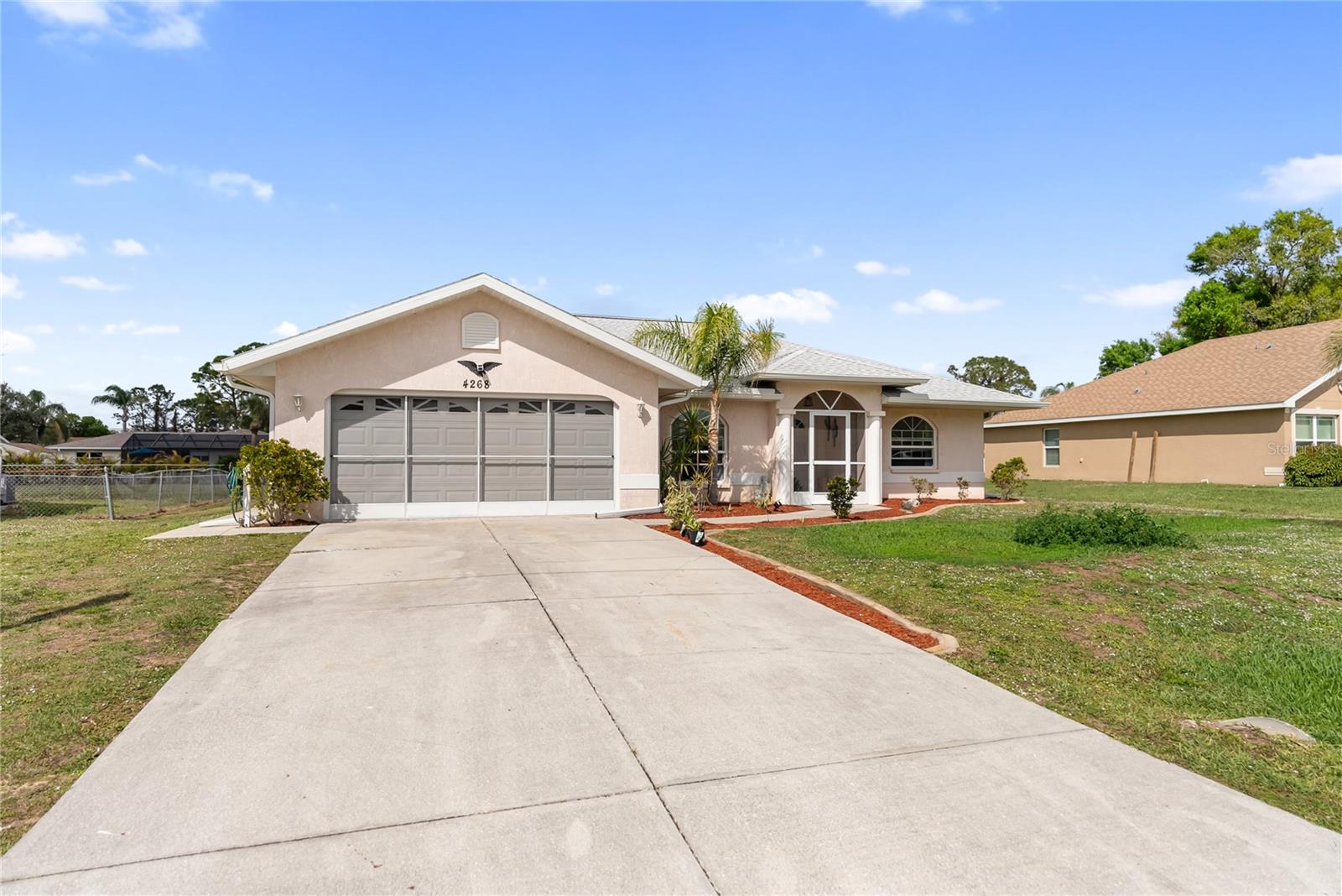 4268 MULGRAVE AVE - Photo 1