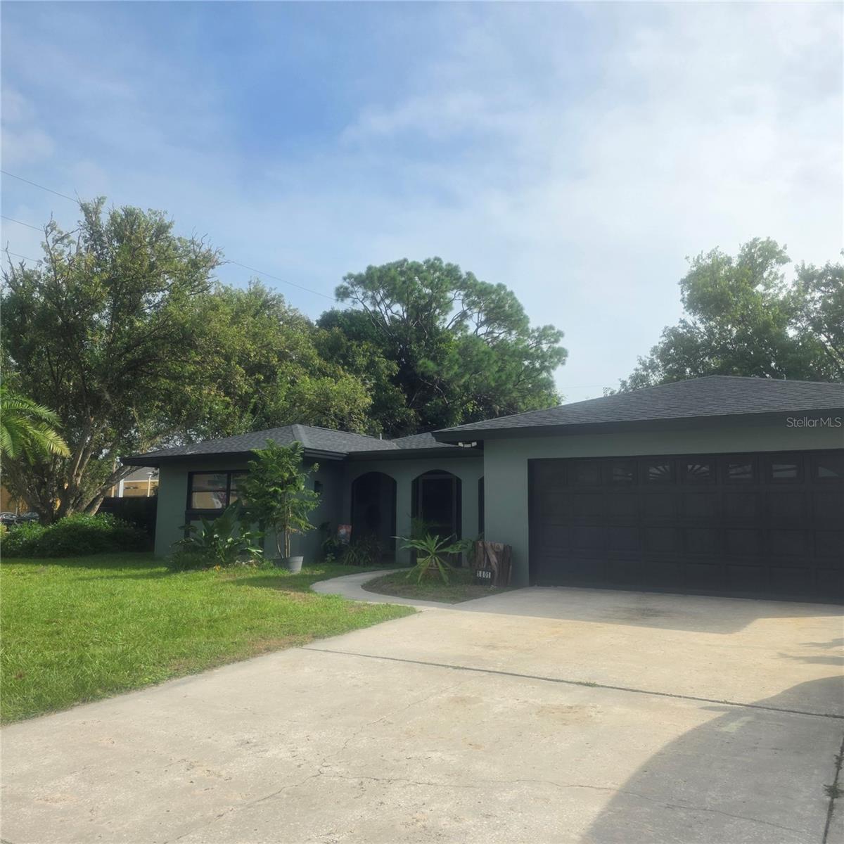 1801 MID OCEAN CIR - Photo 1