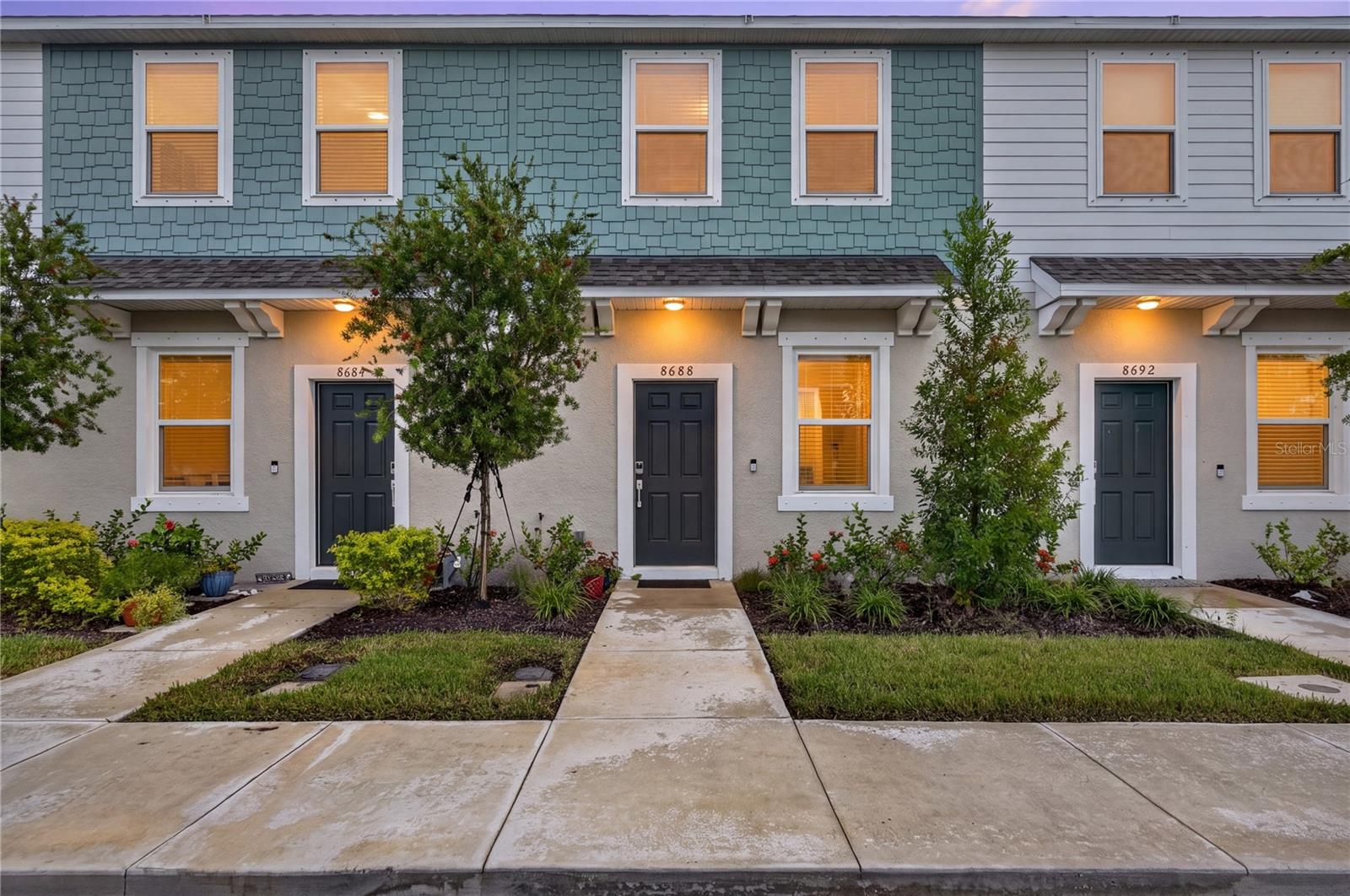 8688 DAYBREAK ST - Photo 1