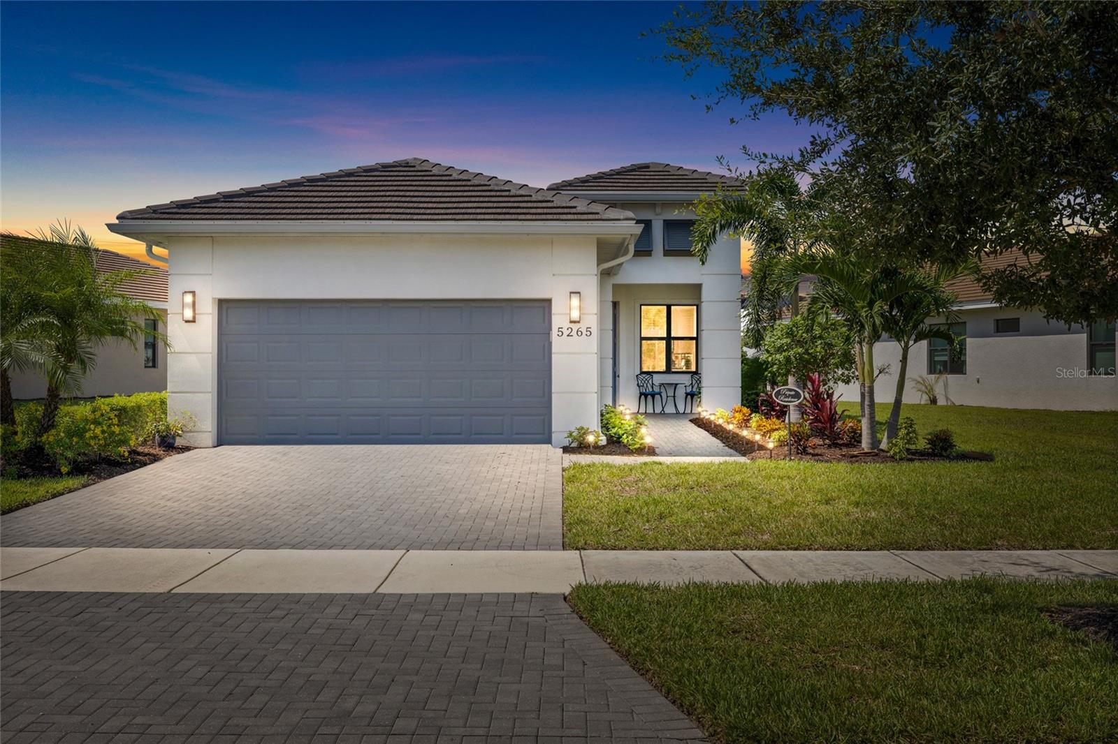 5265 BARNETT CIR - Photo 1