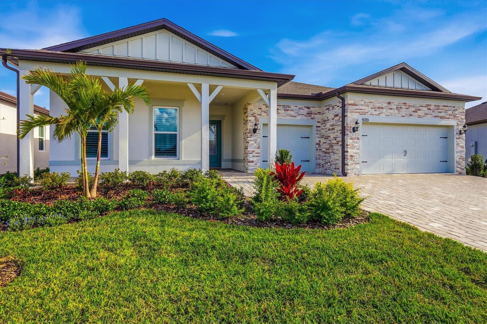 9213 SAND DUNE CV - Photo 1