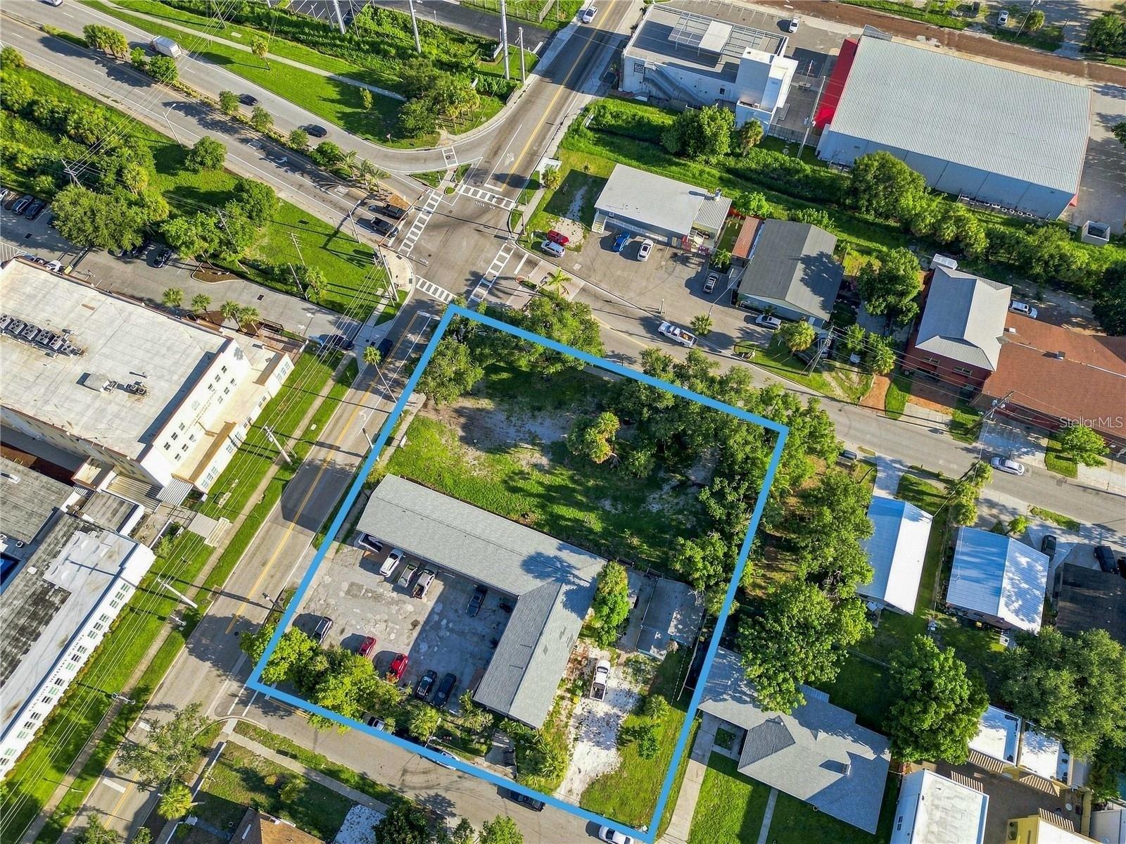 900 N ORANGE AVE - Photo 1