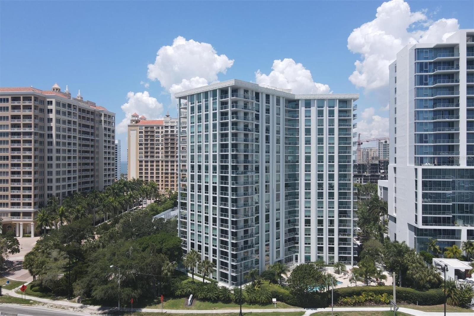1111 N GULFSTREAM AVE #6A - Photo 1