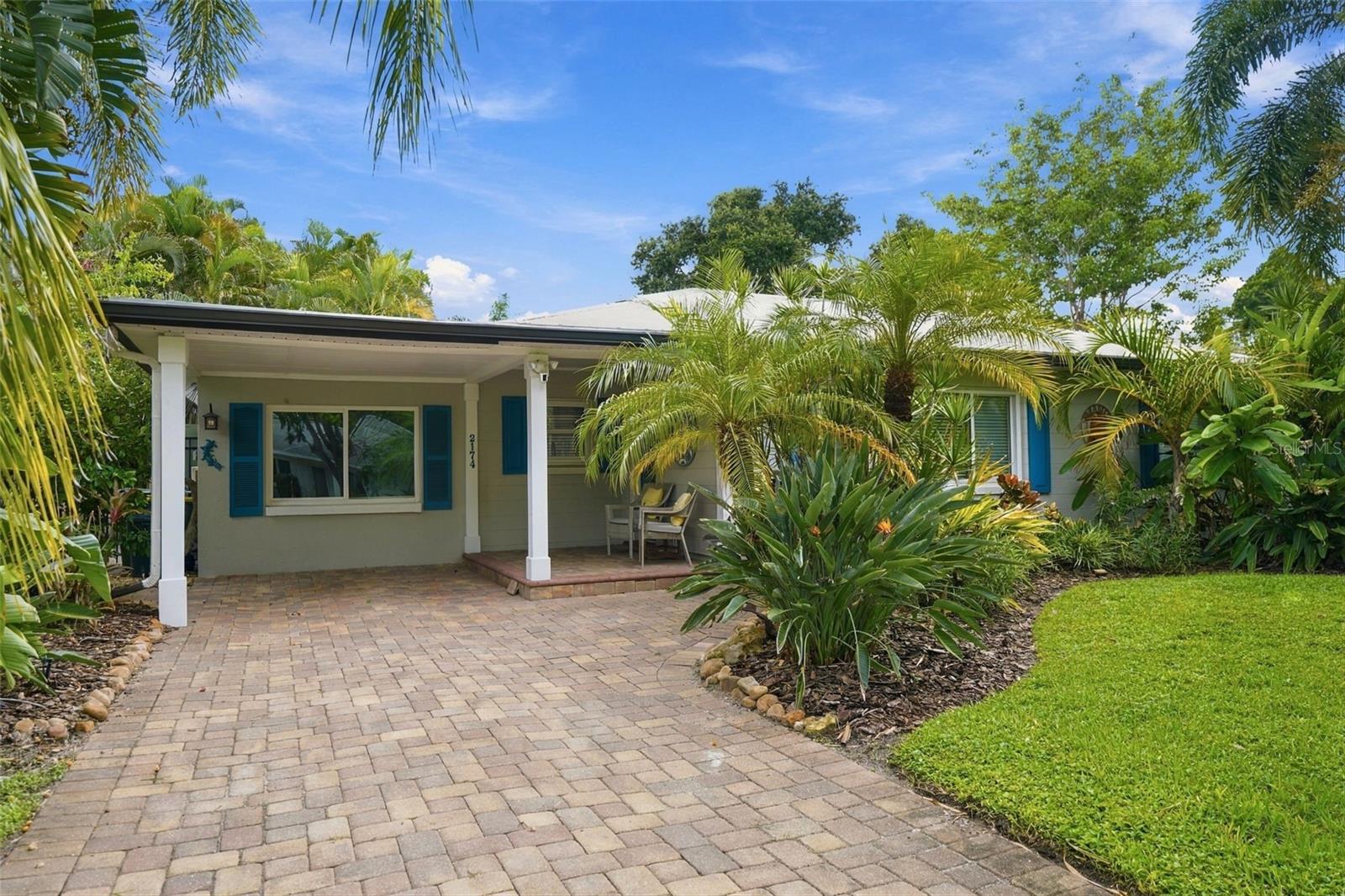 2174 BOUGAINVILLEA ST - Photo 1