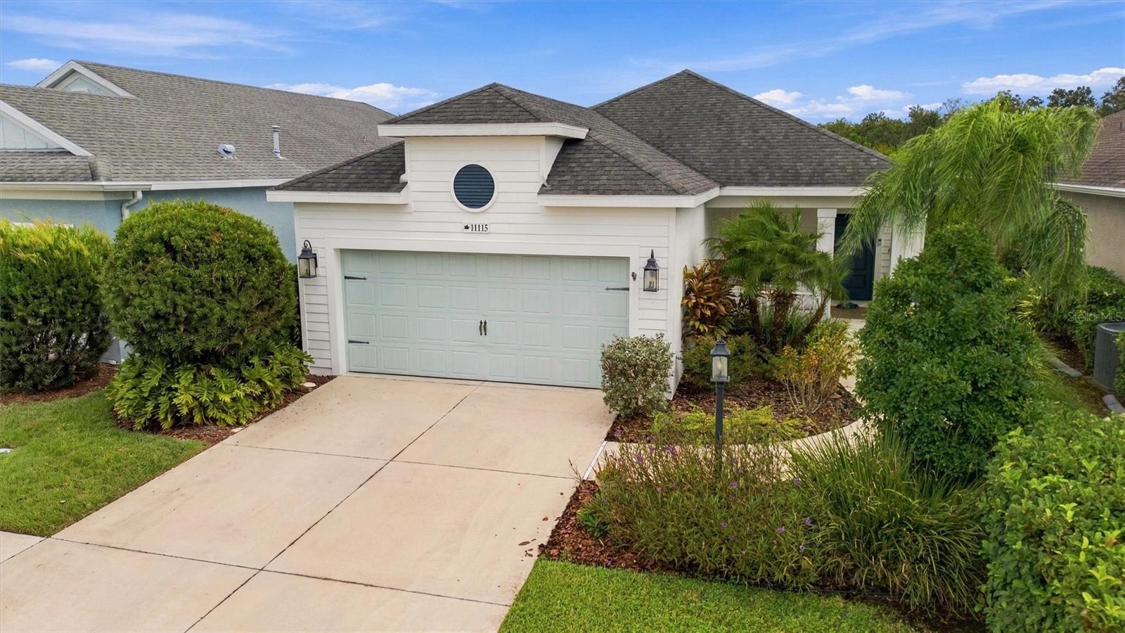 11115 SAND PINE LN - Photo 1