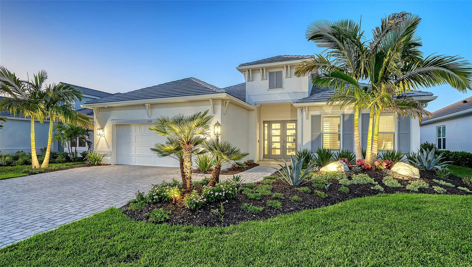 15159 CONTENTA LOOP - Photo 1