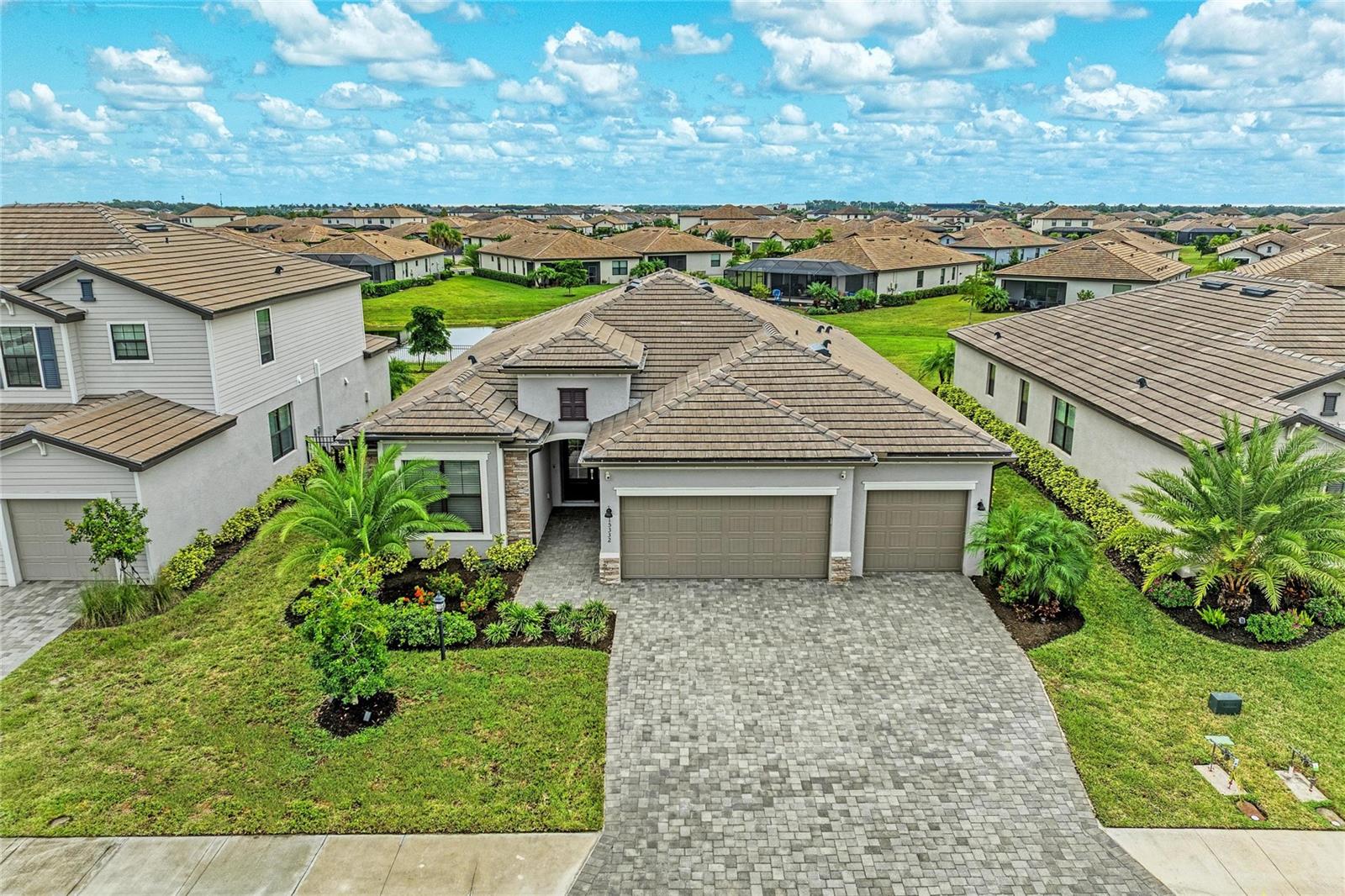 15332 SERENE SHORES LOOP - Photo 1