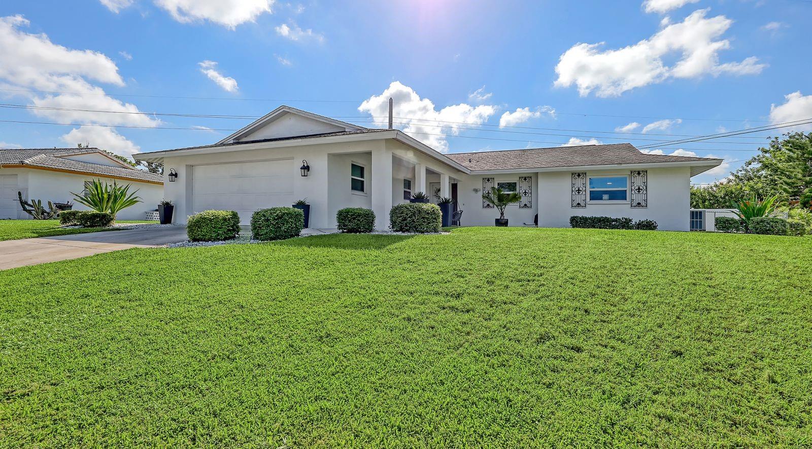 6717 ROXBURY DR - Photo 1