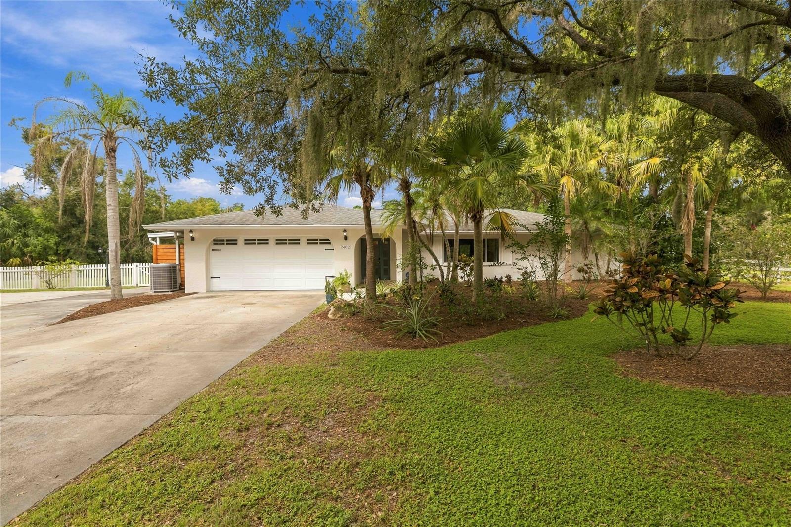 7402 CASTLE DR - Photo 1