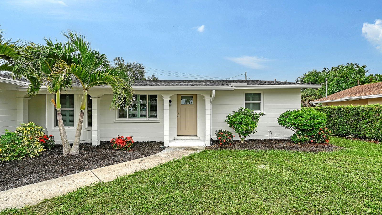 2610 REGATTA DR - Photo 1