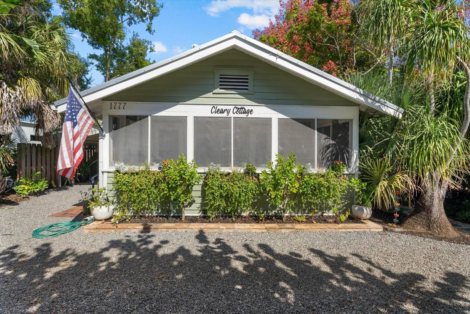 1777 ALTA VISTA ST - Photo 1