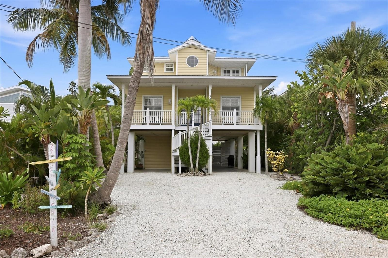 783 JACARANDA RD - Photo 1