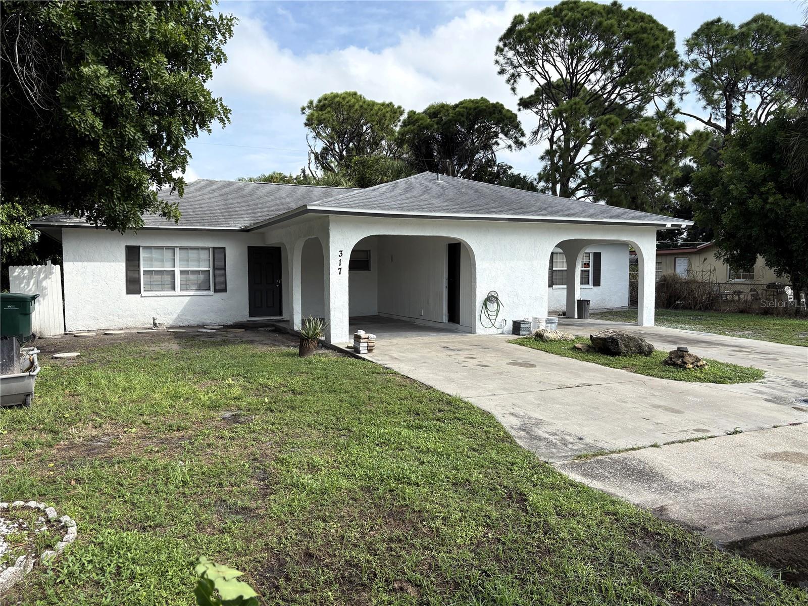 315 60TH AVENUE TER W - Photo 1