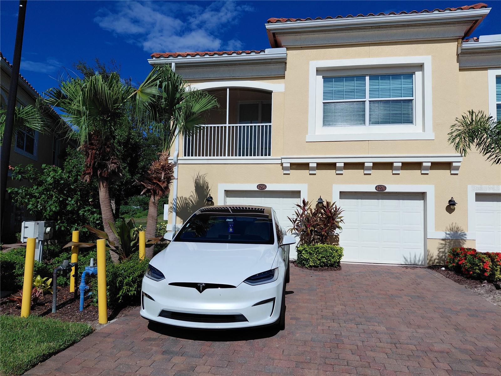 4296 EXPEDITION WAY #104 - Photo 1