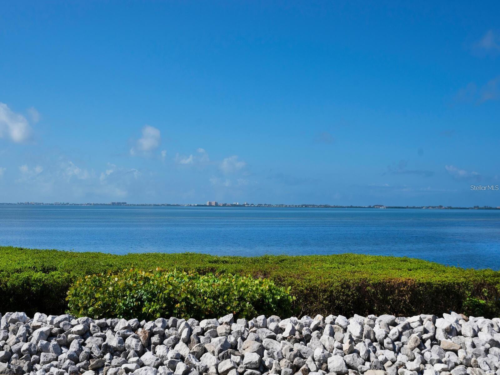 4533 BAY CLUB DR - Photo 1