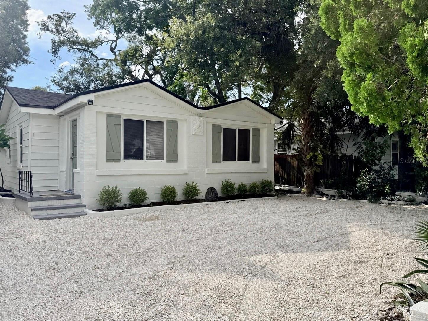 1617 43RD ST S - Photo 1