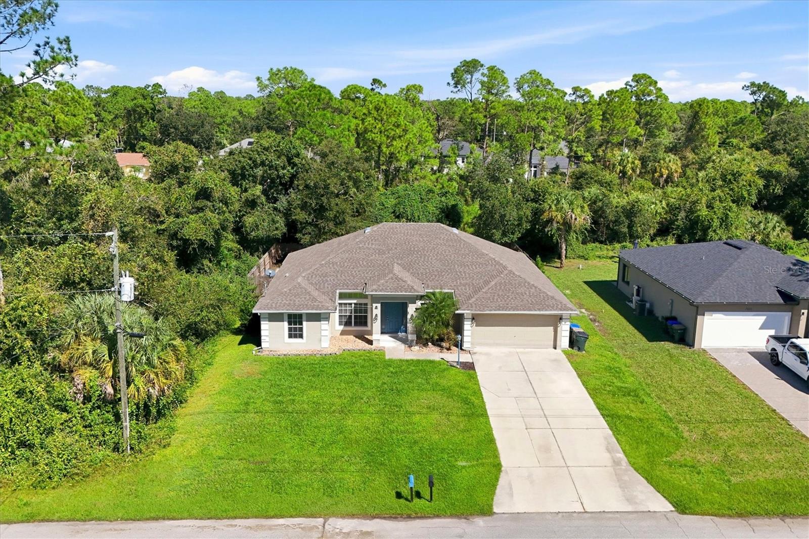 7838 TARABILLA AVE - Photo 1
