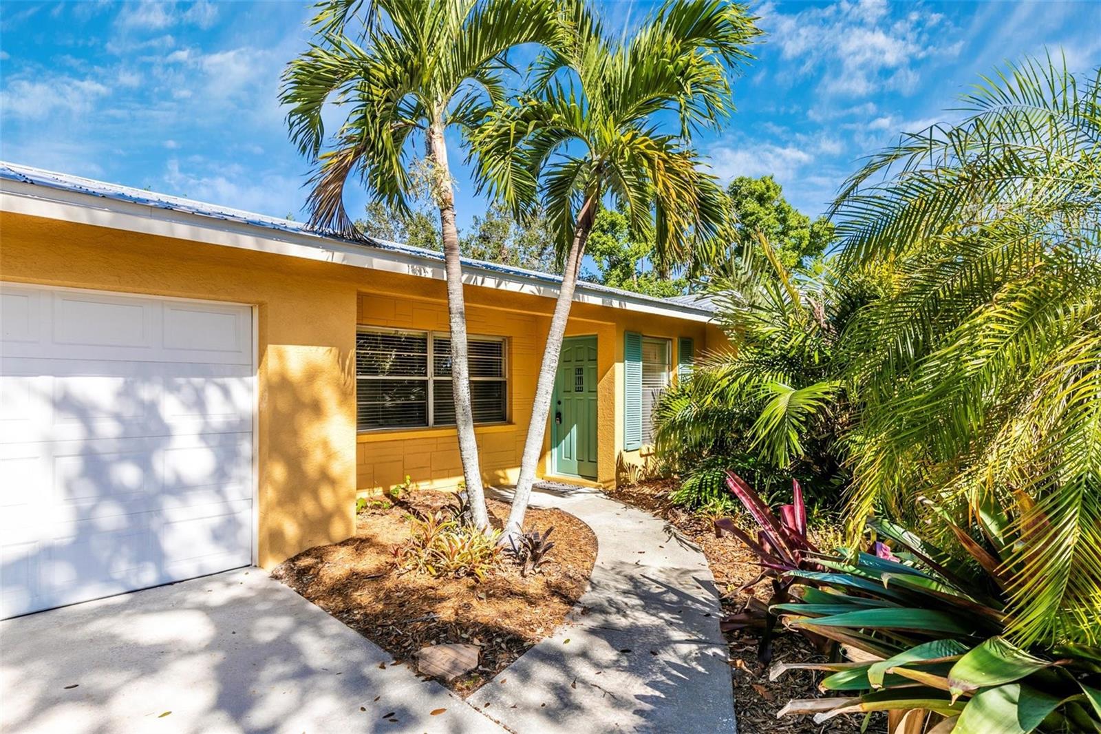 3039 CHASE CIR - Photo 1