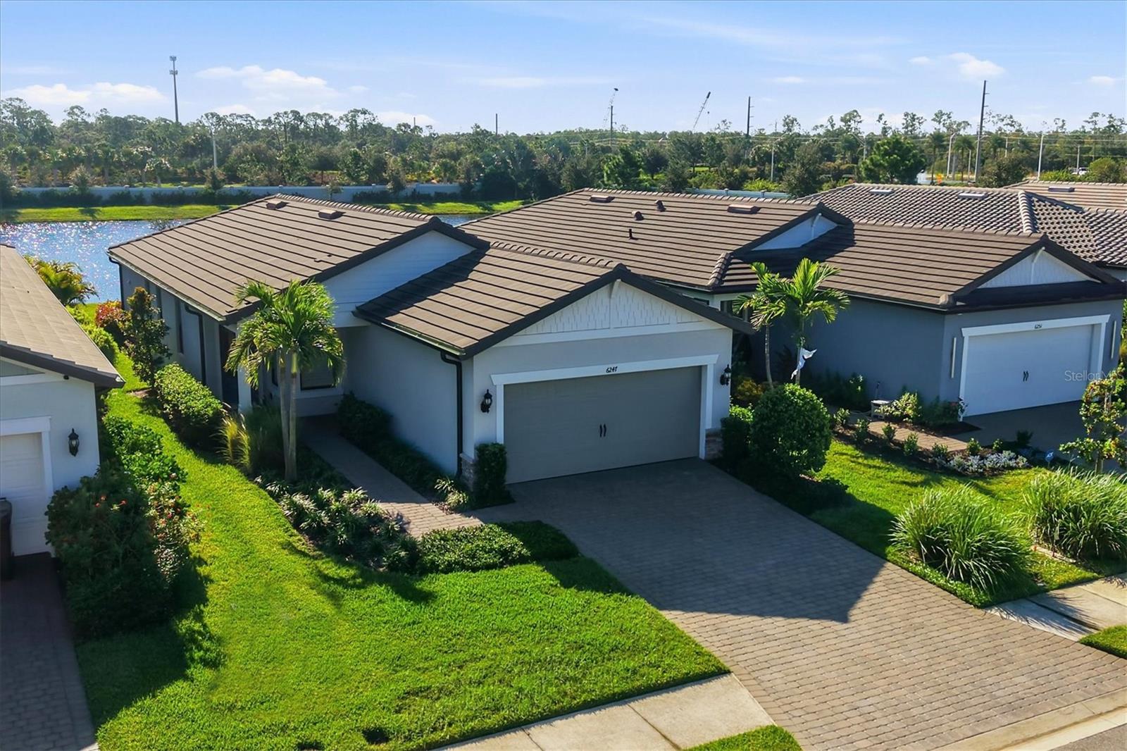 6247 BAYWOOD CT - Photo 1