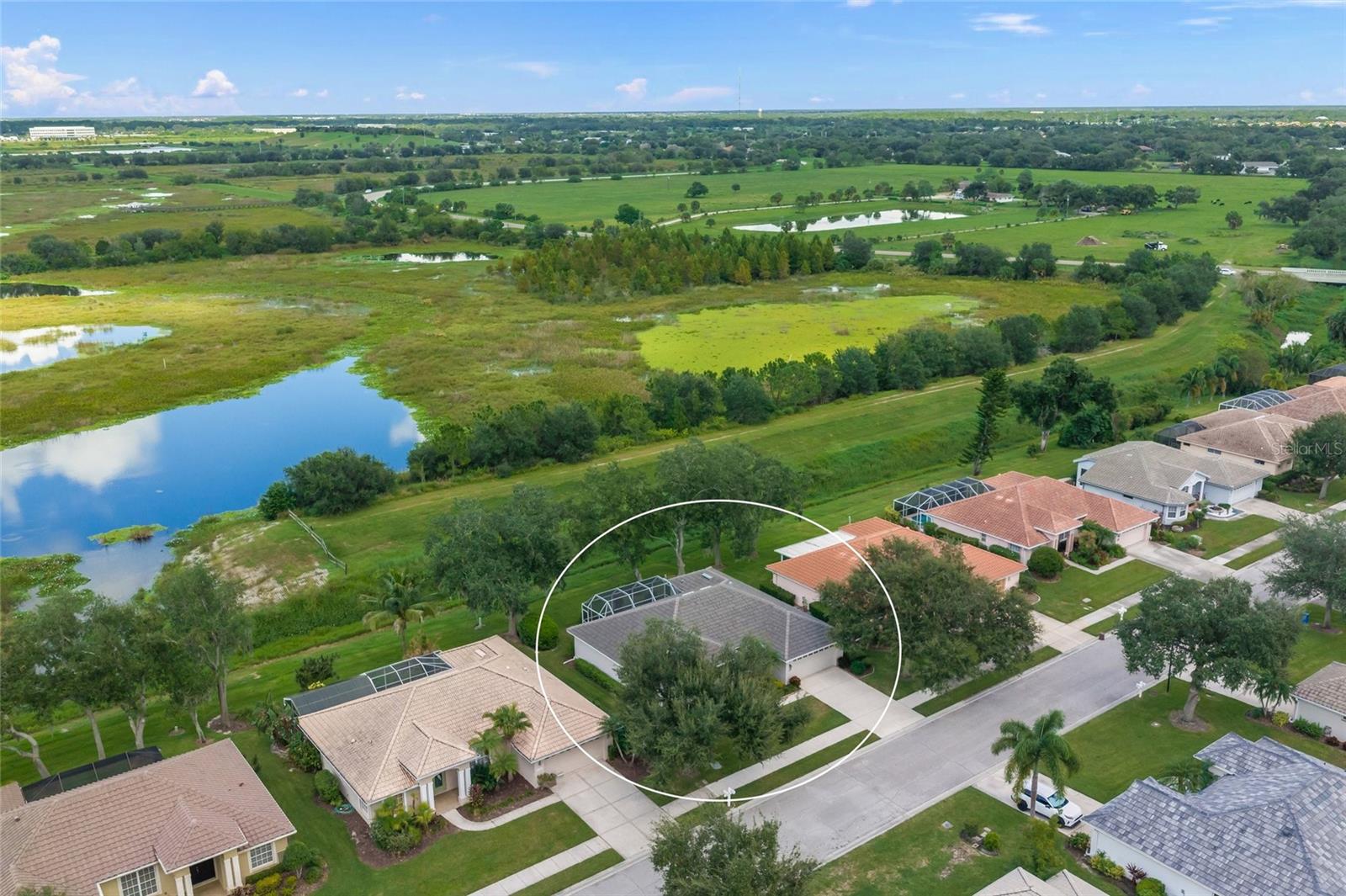 6704 DEERING CIR - Photo 1