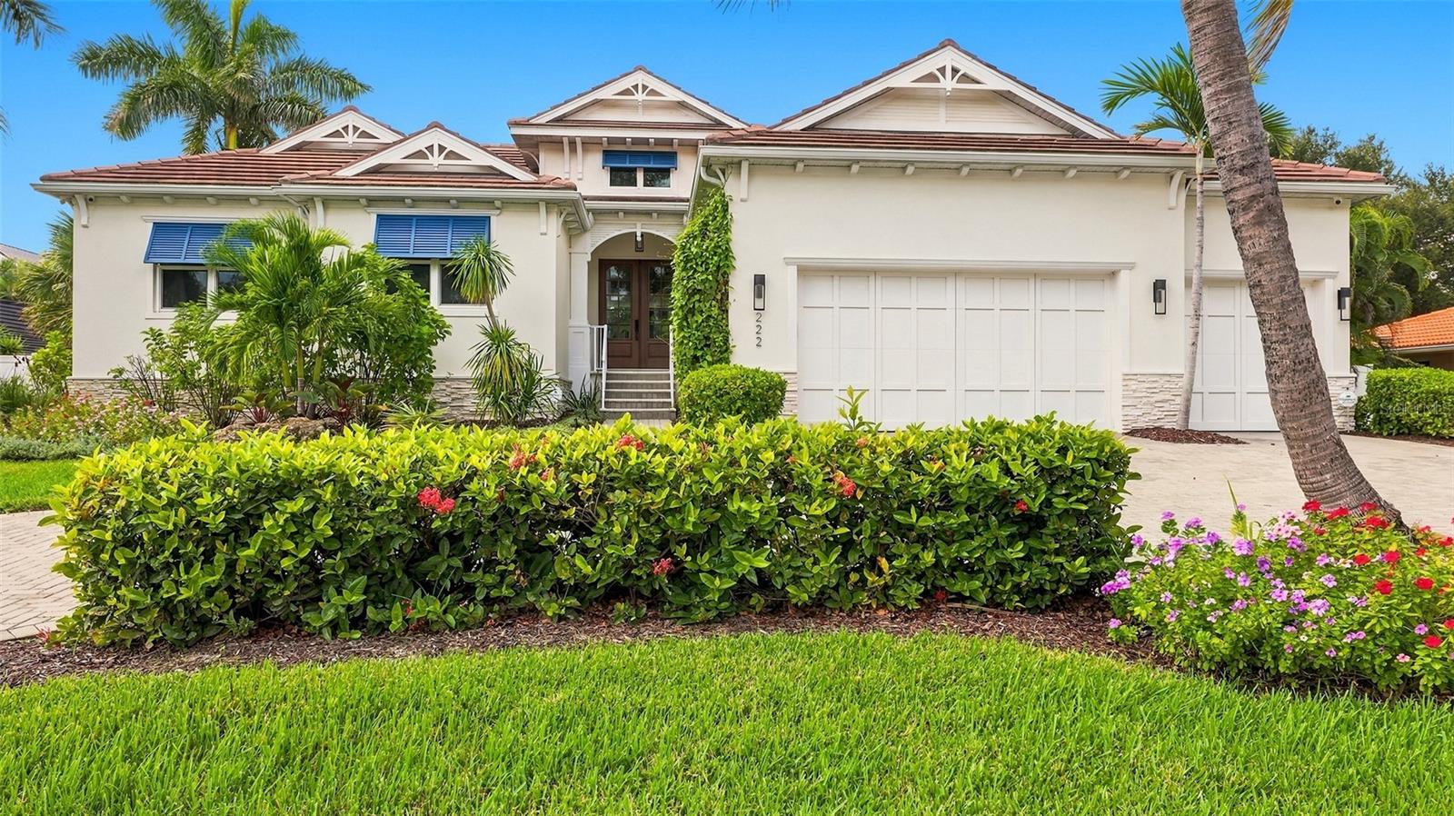 222 ROBIN DR - Photo 1