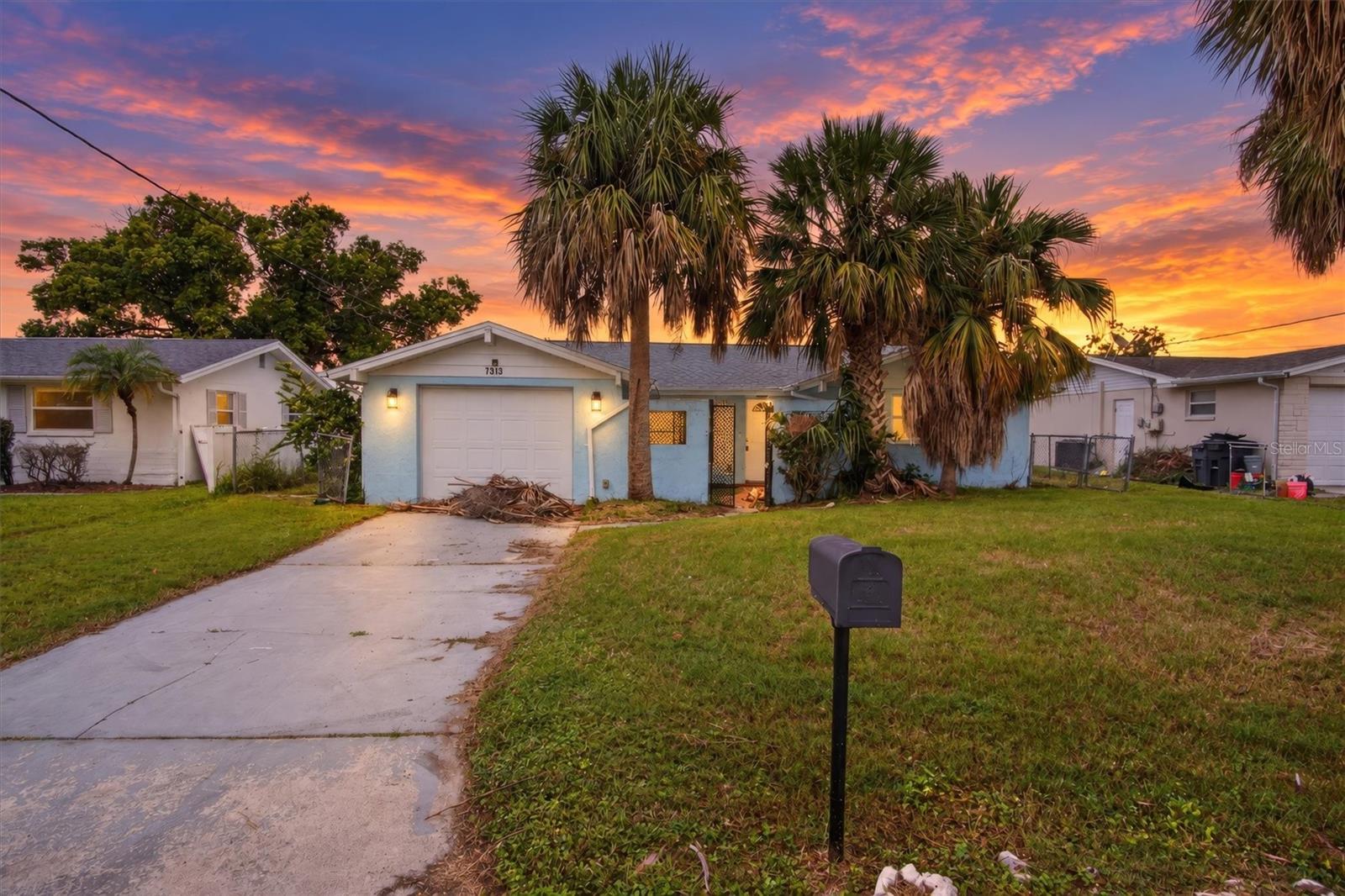 7313 MAKO DR - Photo 1