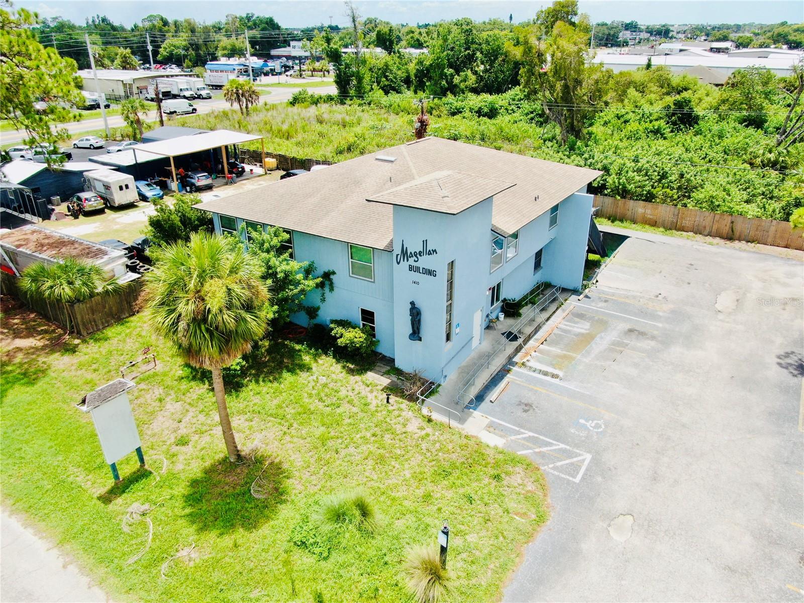 1410 MAGELLAN DR - Photo 1