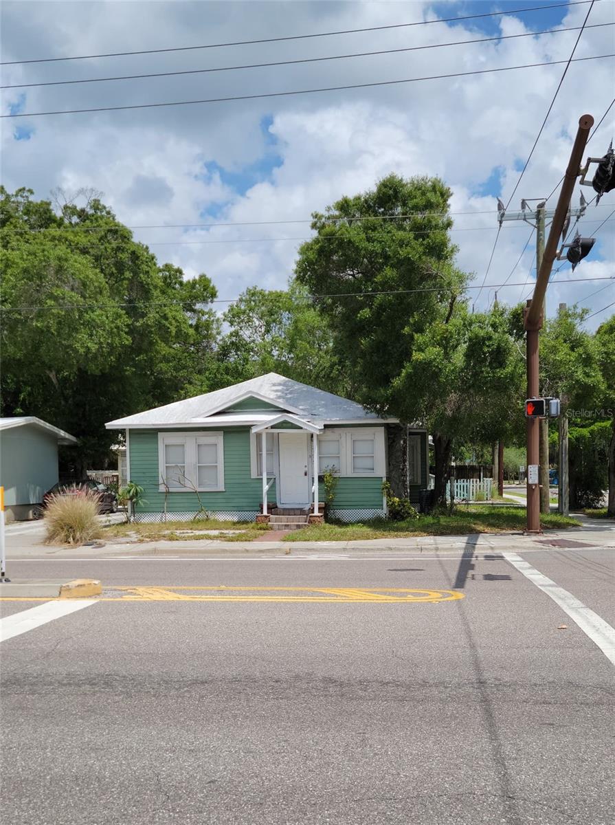 1775 FRUITVILLE RD - Photo 1