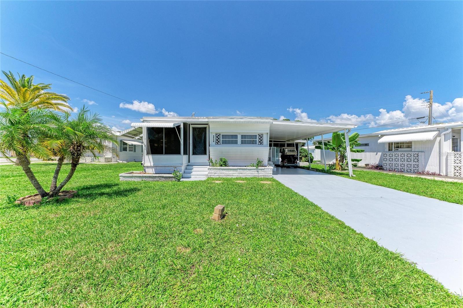 4924 OAKLAND HILLS AVE - Photo 1