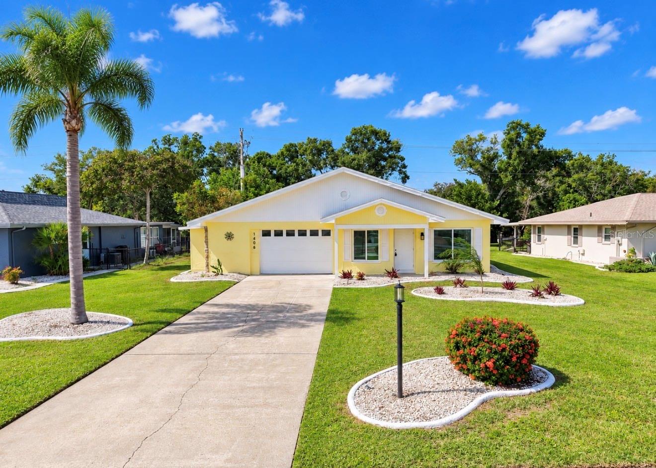 1406 W DEL WEBB BLVD - Photo 1