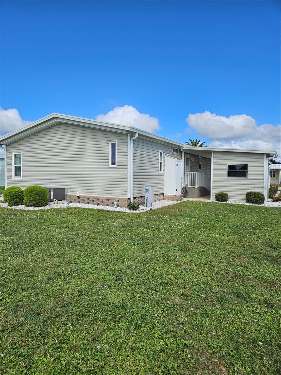 247 AVENUE OF BARONS - Photo 1