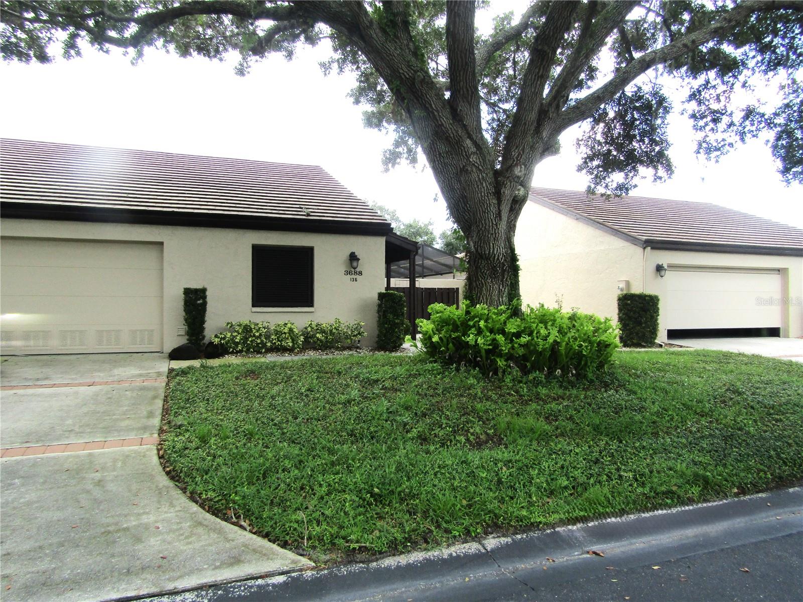 3688 GLEN OAKS MANOR DRIVE - Photo 1