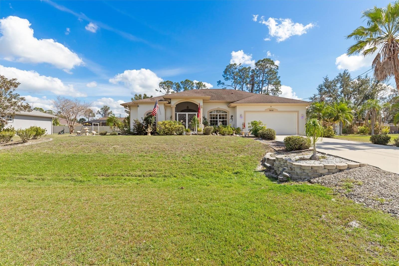3816 N CRANBERRY BLVD - Photo 1