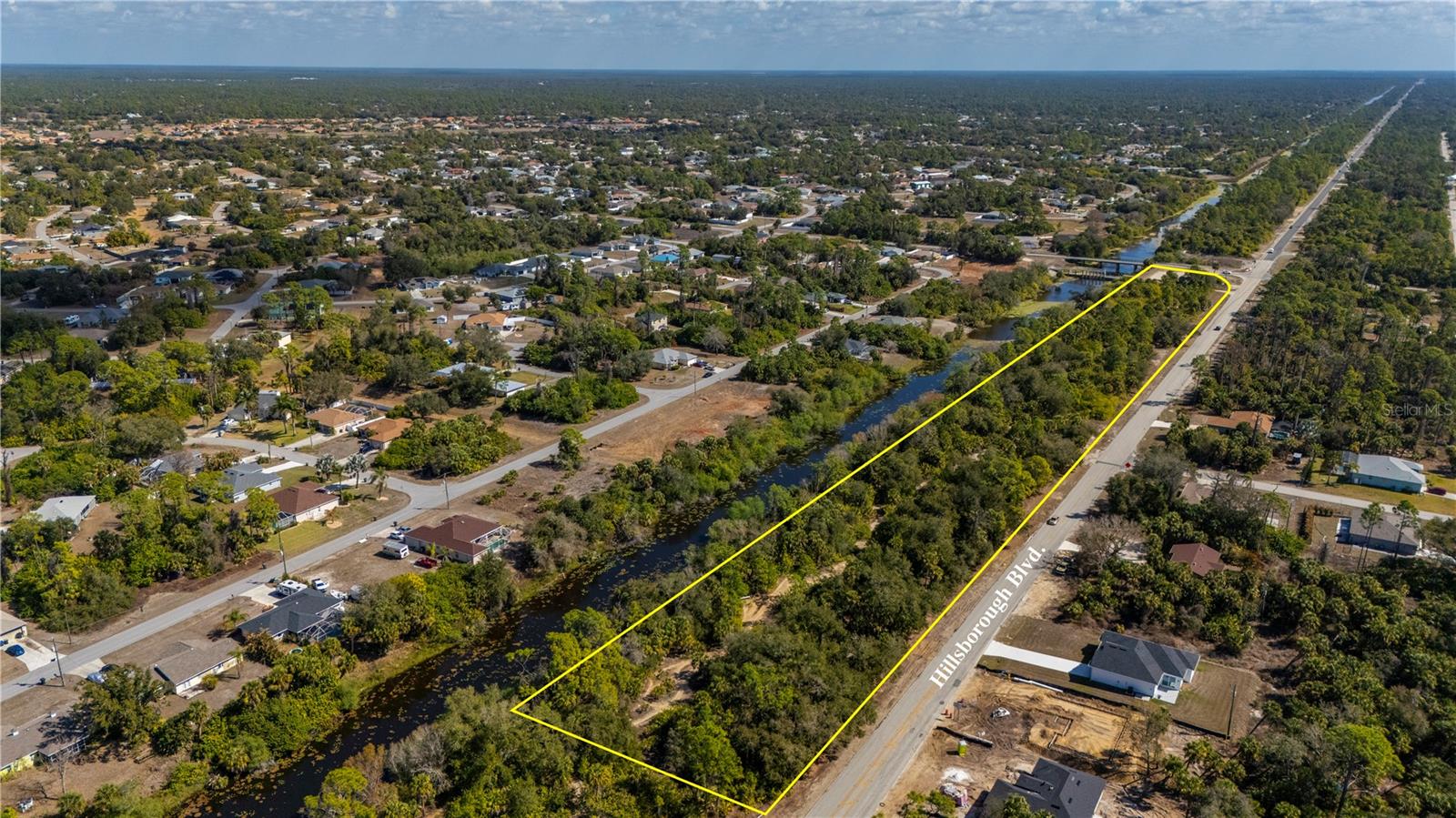 W HILLSBOROUGH BLVD - Photo 1