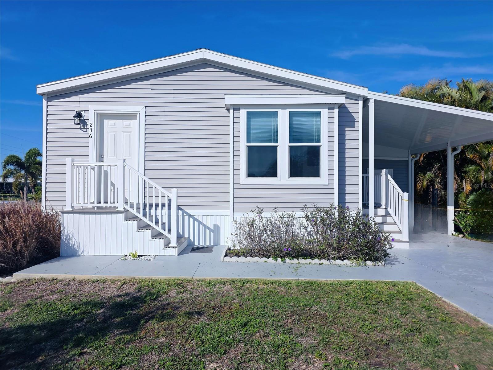 236 WOLVERINE AVE - Photo 1