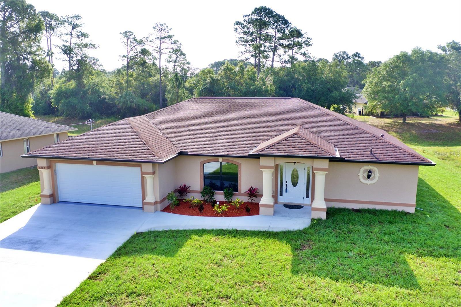 2337 SIMONTON AVE - Photo 1