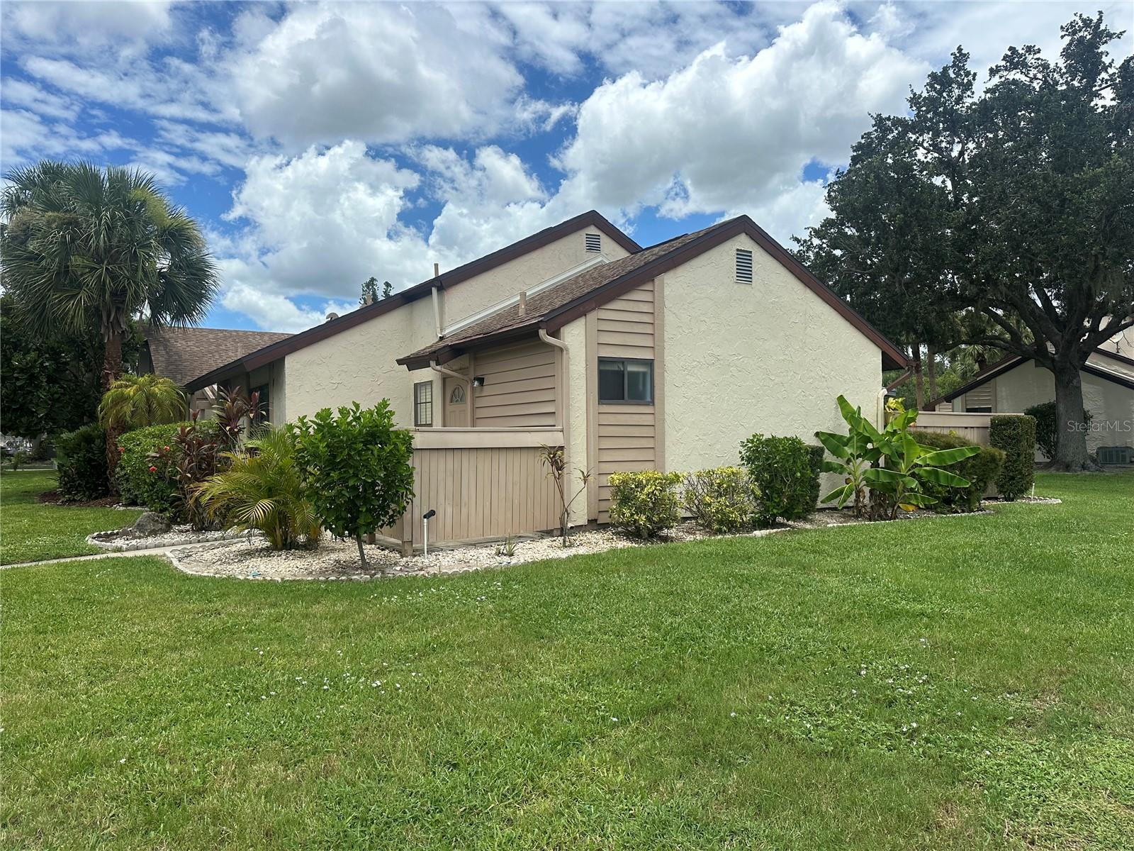 5736 BEAUMONT LOOP - Photo 1
