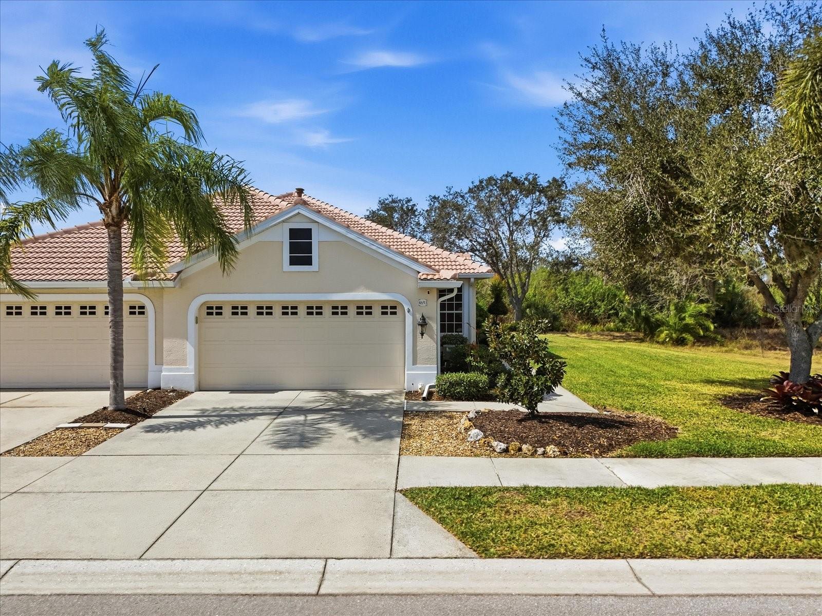 4693 WHISPERING OAKS DR - Photo 1