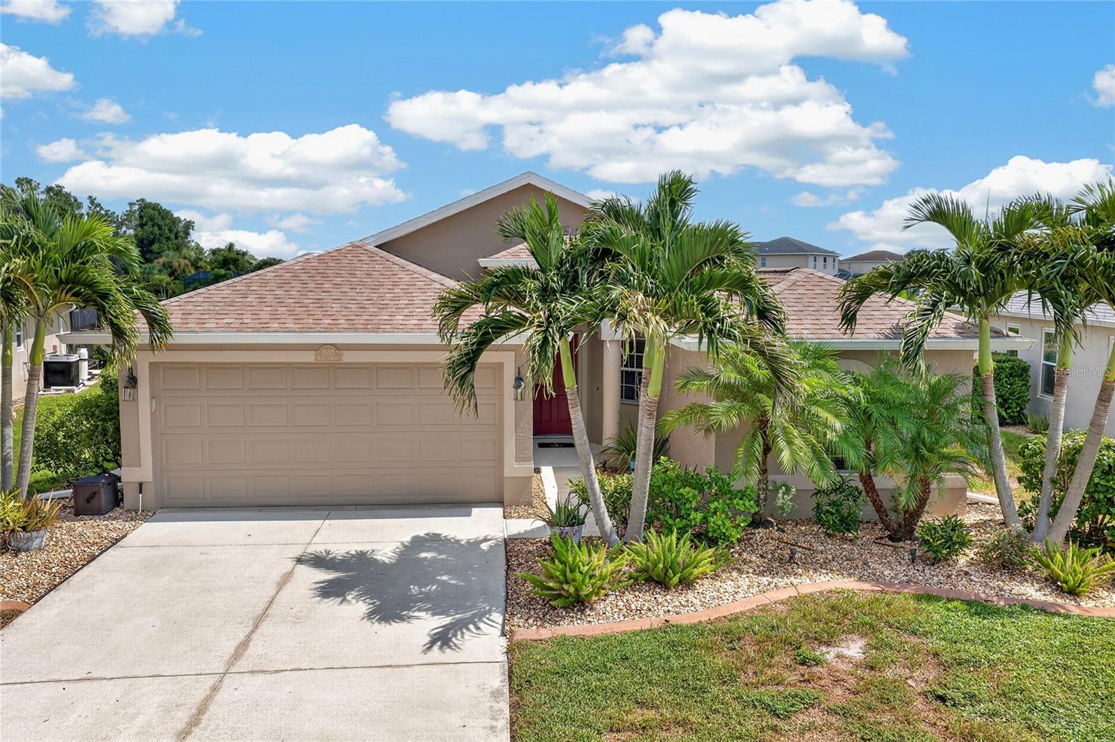 1550 SCARLETT AVE - Photo 1
