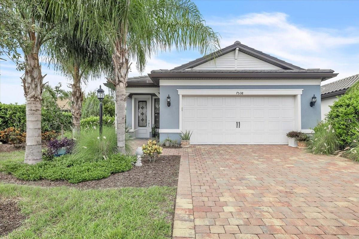 7538 SUMMERLAND CV - Photo 1