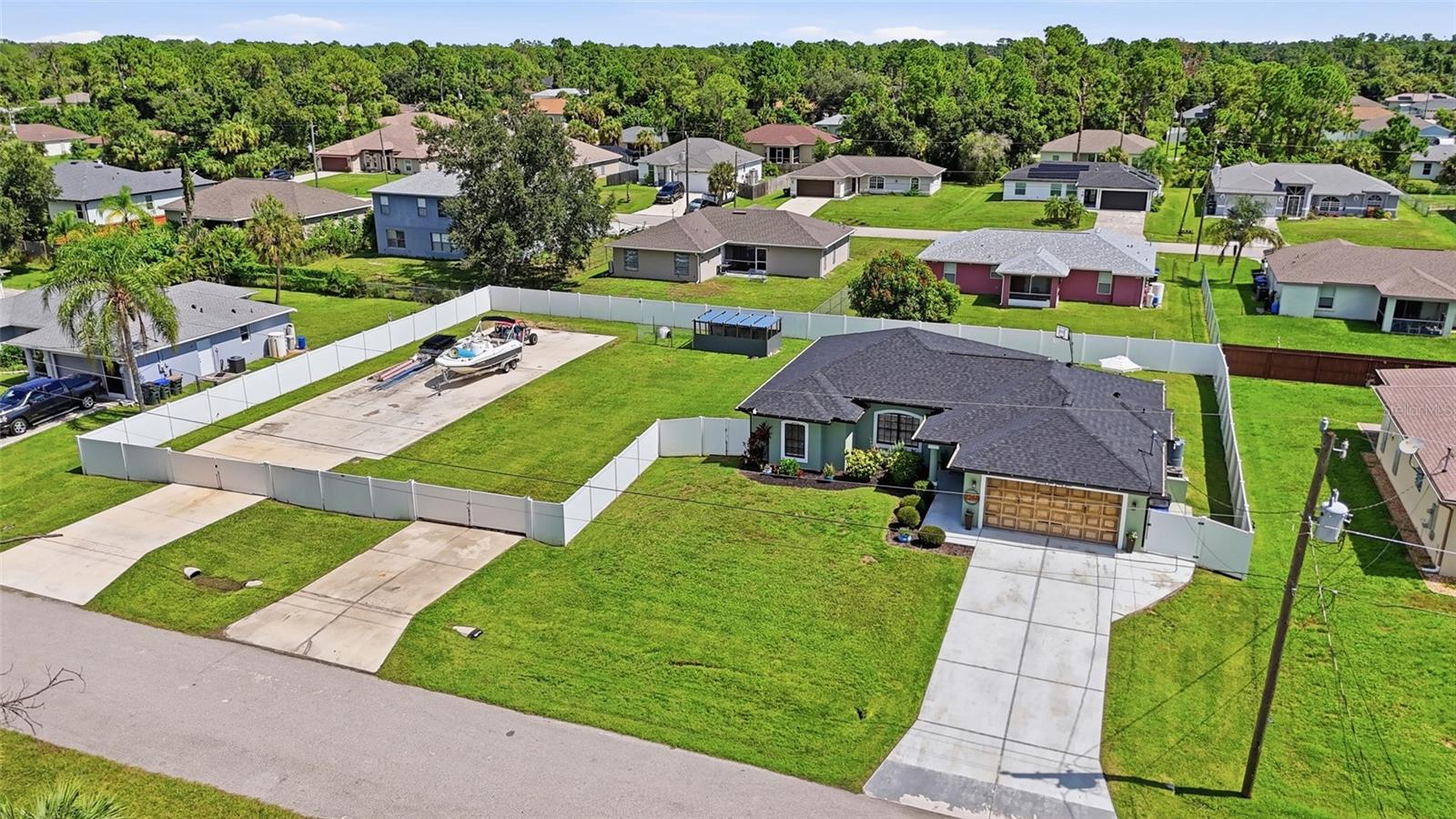 2244 PENGUIN LN - Photo 1