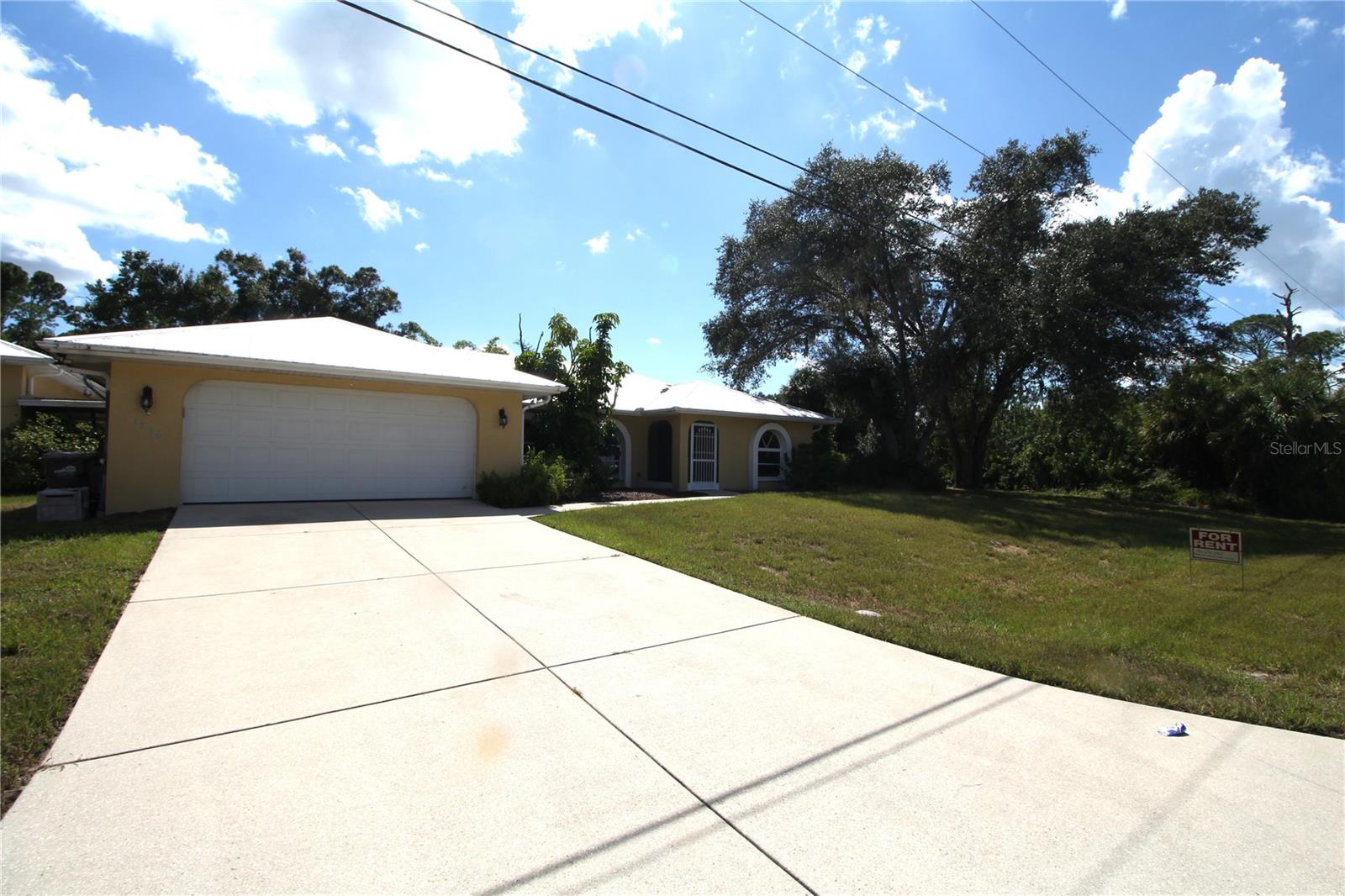 1759 ALABELLE LN - Photo 1