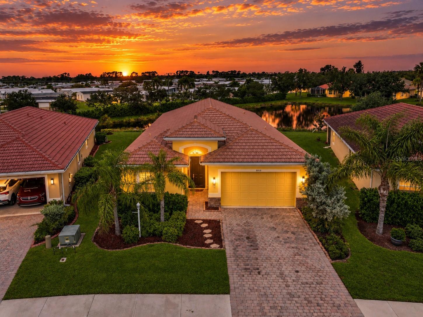 8938 PEREGRINE WAY - Photo 1
