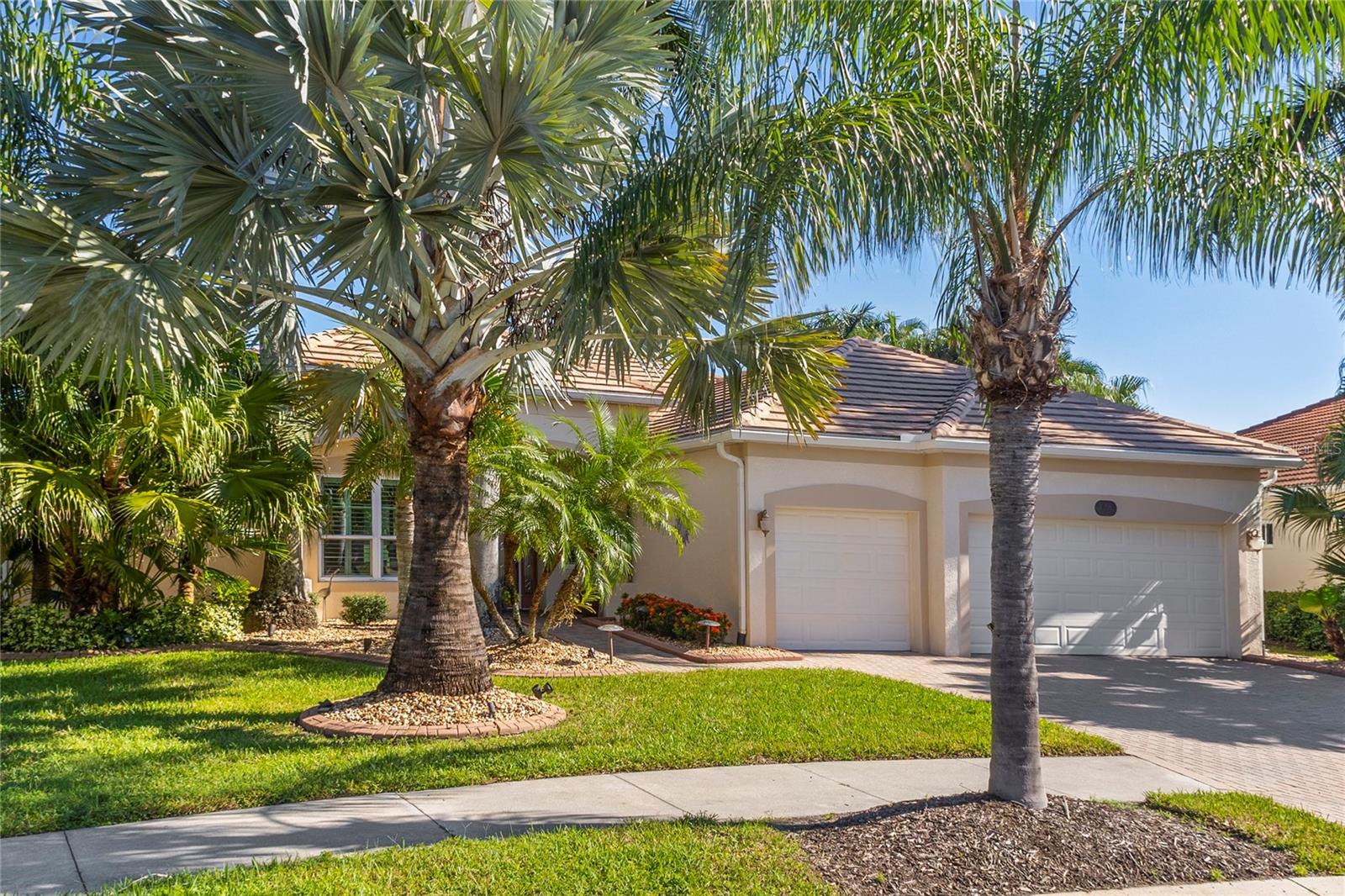 1835 CREEK NINE DR - Photo 1